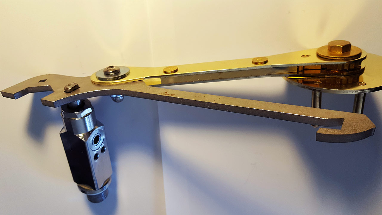 TSI Patented MultiPurpose Wrench for Use on Gas Cylinders